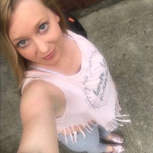 Meet your Posher, Danielle